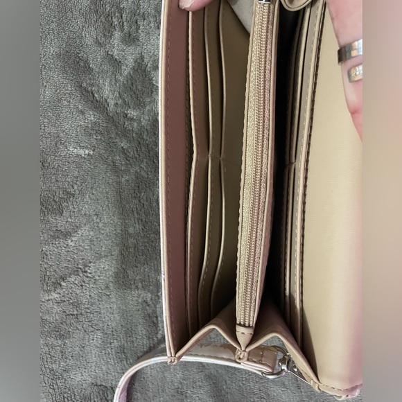 Cute little floral purse - Picture 2 of 4